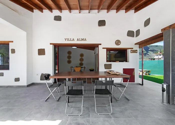 Alma * Vega de San Mateo